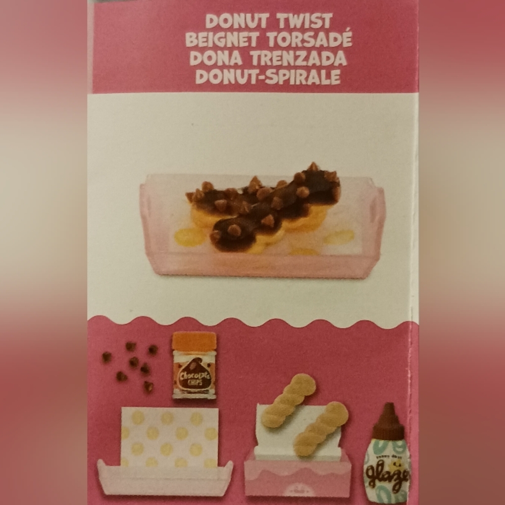 MGA Miniverse Cafe, Donut Twists, New,  10% Open Series 3